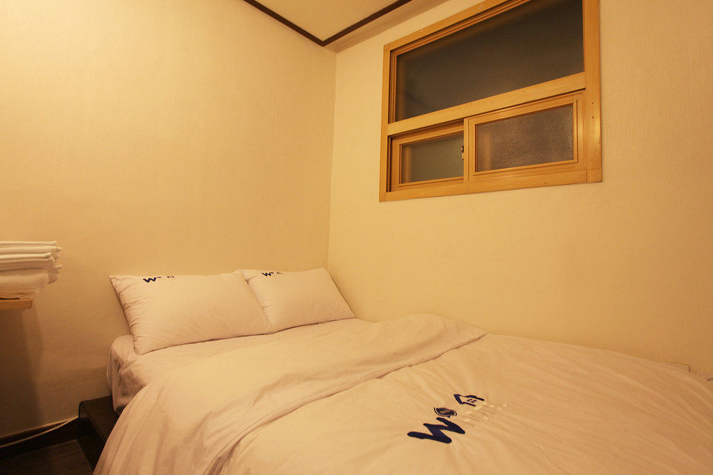 W Mini Hotel Dongdaemoon Seul Esterno foto