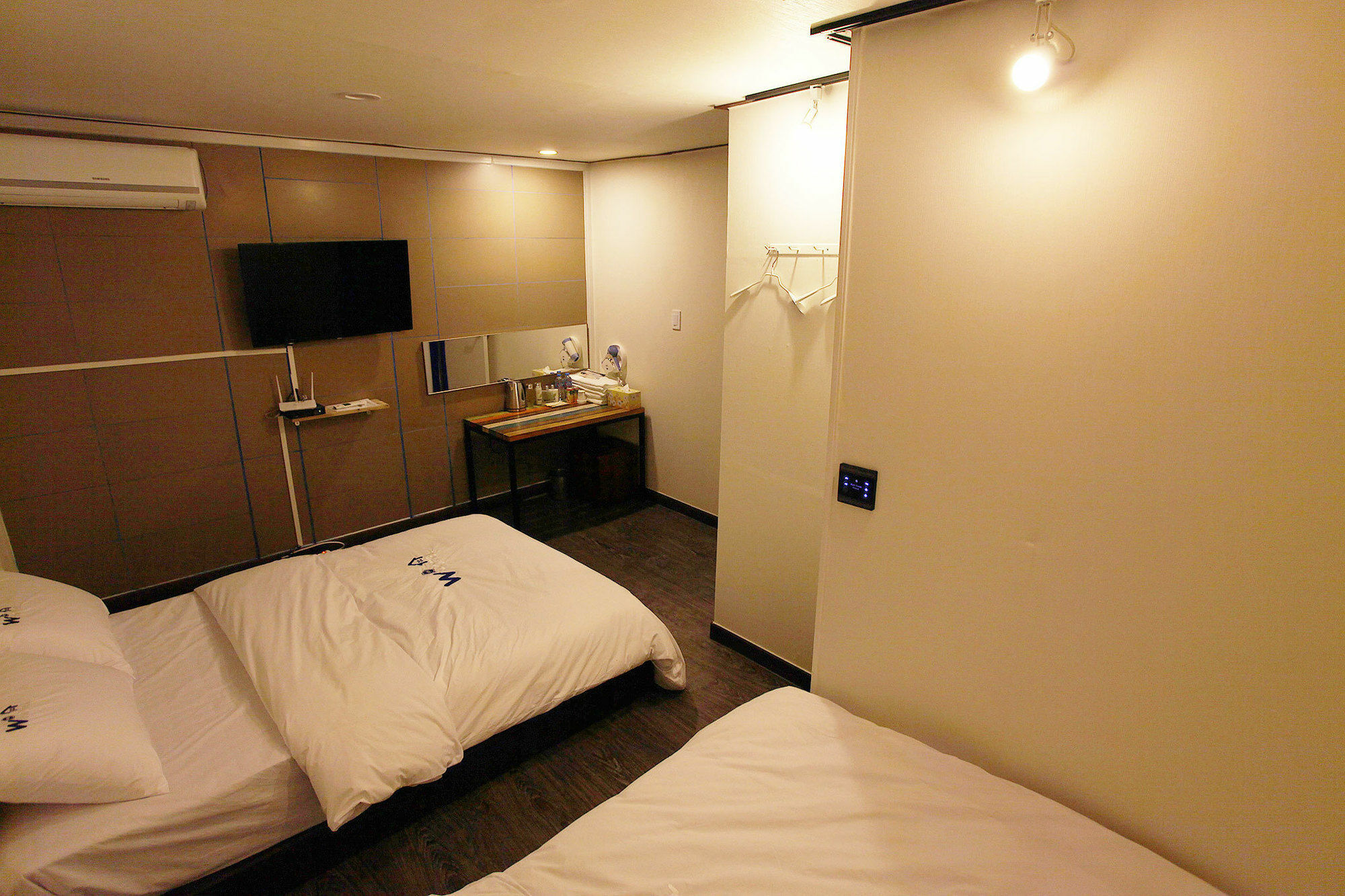 W Mini Hotel Dongdaemoon Seul Esterno foto
